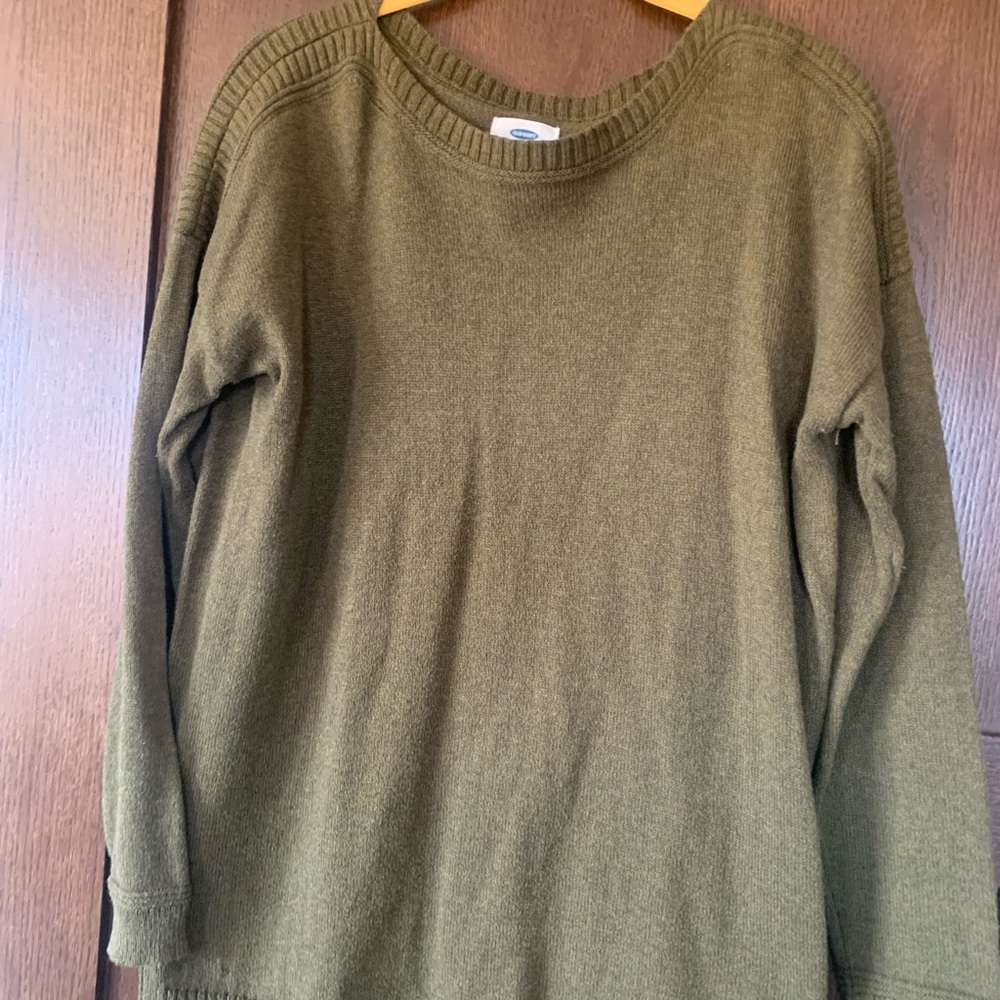 Old Nacy olive green sweater